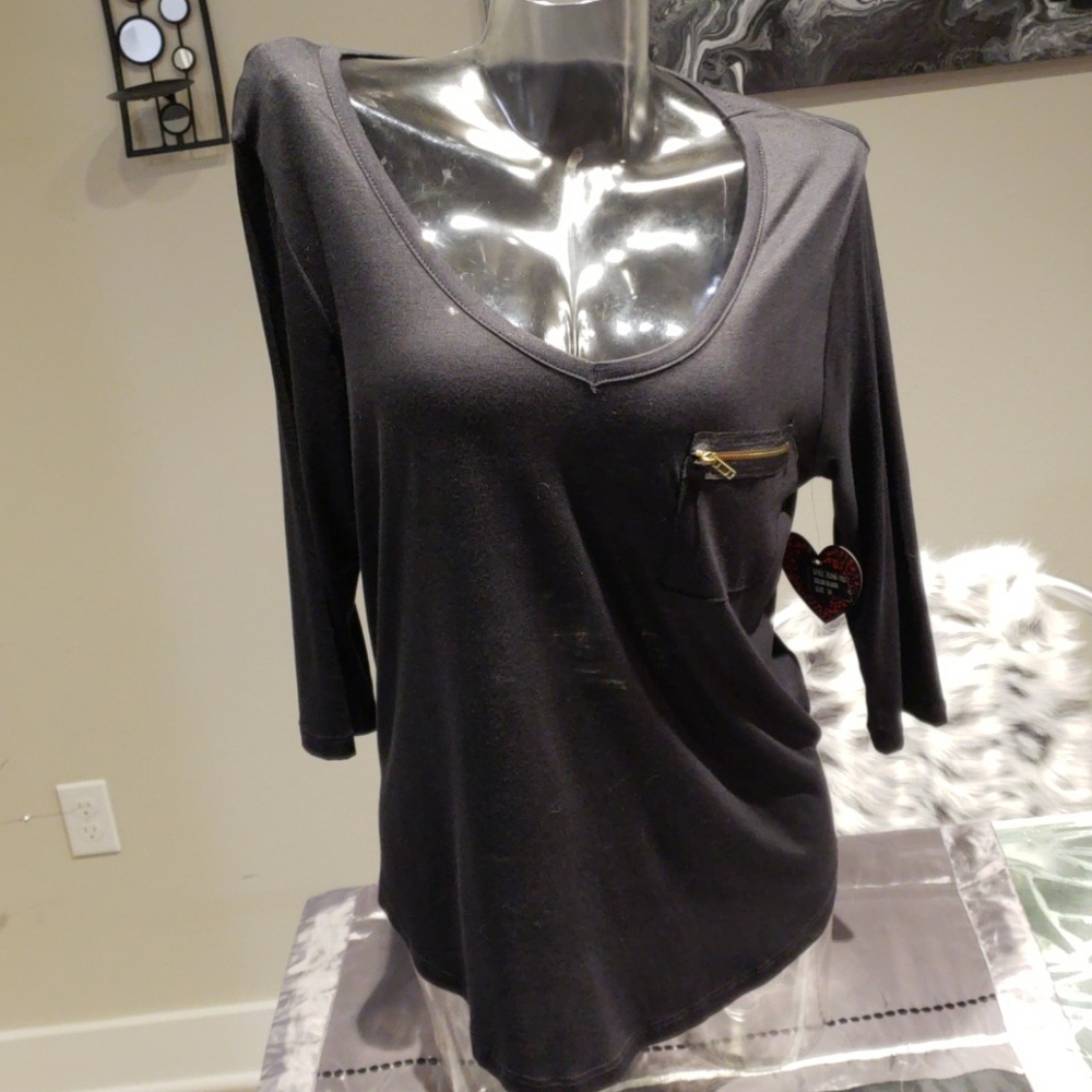 NWT Zipper Pocket 3/4 Sleeve Shirt